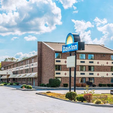 Days Inn By Wyndham Hurstbourne Louisville Exterior photo