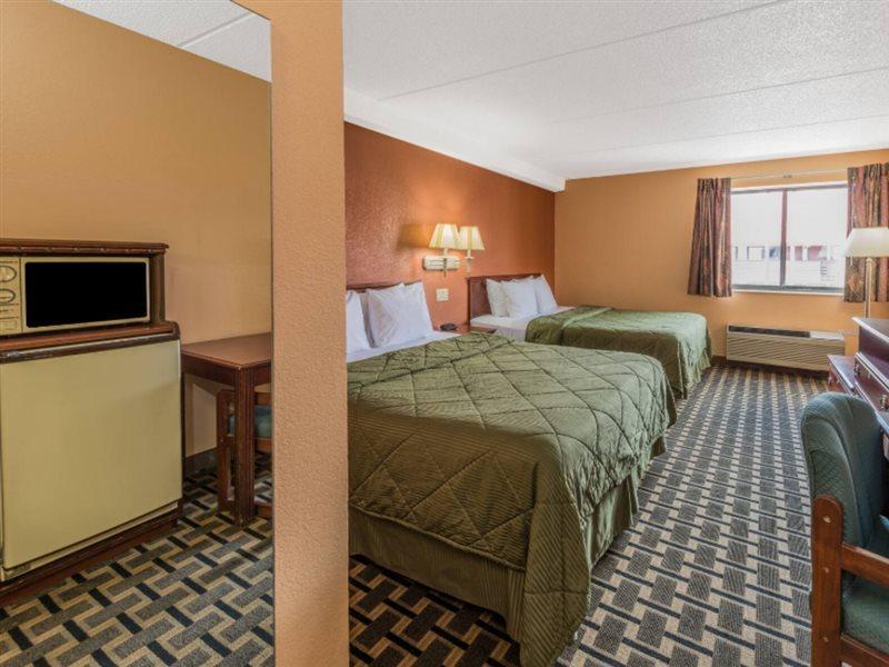 Days Inn By Wyndham Hurstbourne Louisville Exterior photo