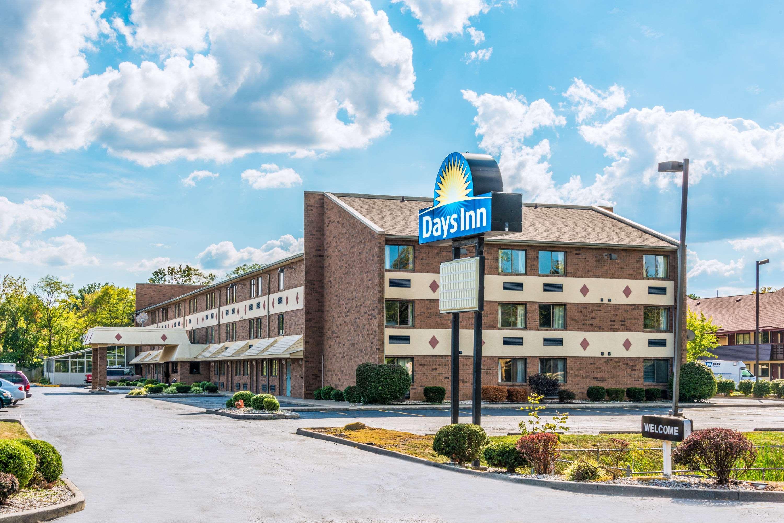Days Inn By Wyndham Hurstbourne Louisville Exterior photo