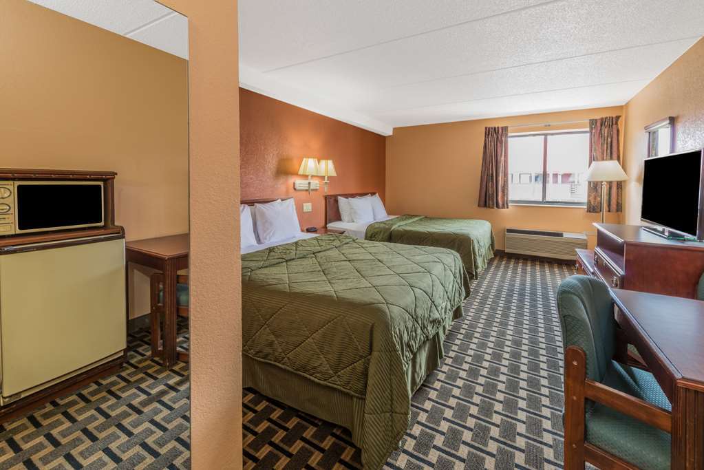 Days Inn By Wyndham Hurstbourne Louisville Room photo